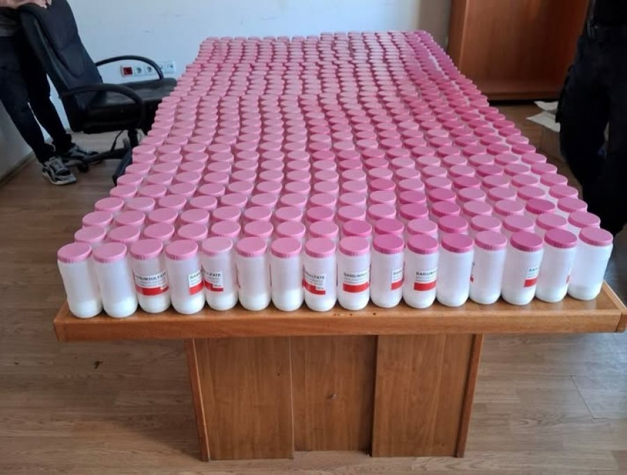 Dogana e Kosovës parandalon tentim kontrabandën në Qafë-Prush, sekuestrohen 504 copë “Barium Sulfate”