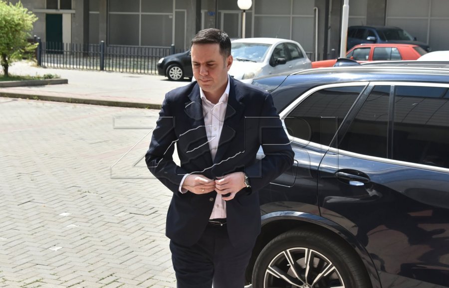 Abdixhiku para takimit me Kurtin: S’ka asnjë arsye të vonohet konstituimi i Kuvendit