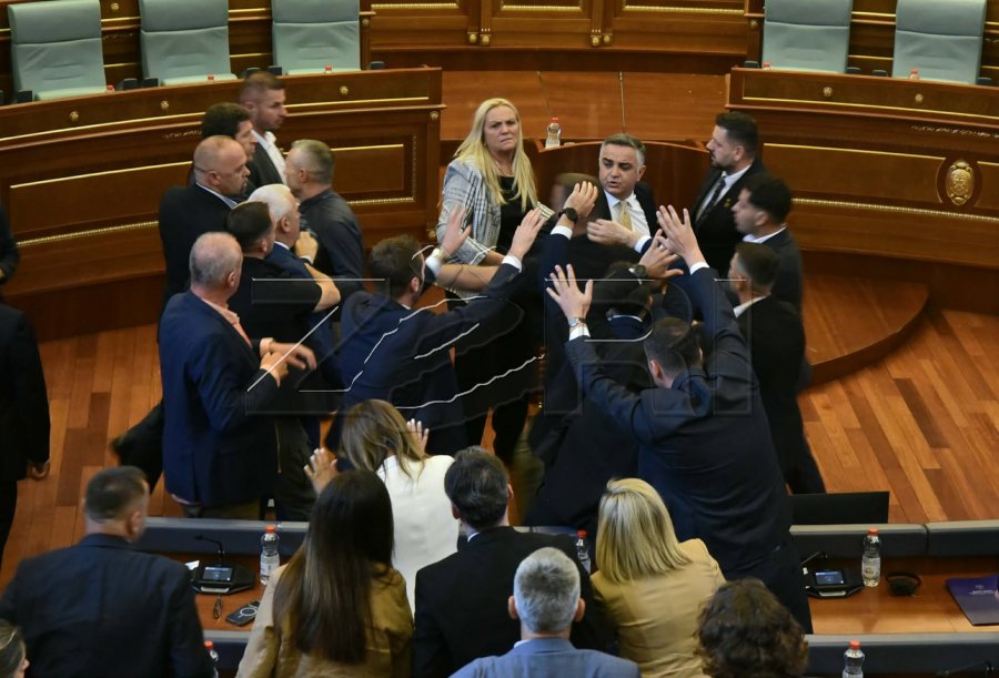 Basha reagon pas vezëve ndaj Kurtit: Këta që Radojçiqin e pritshin në Kryeministri