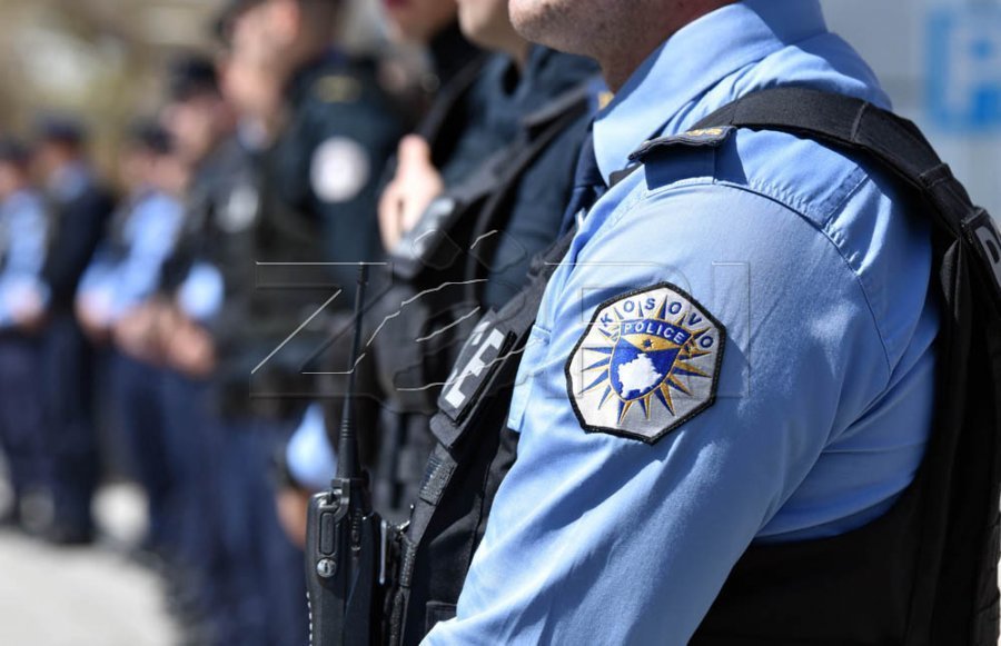 Dy sulme ndaj policëve në Vushtrri dhe Skenderaj, tre zyrtarë të lënduar