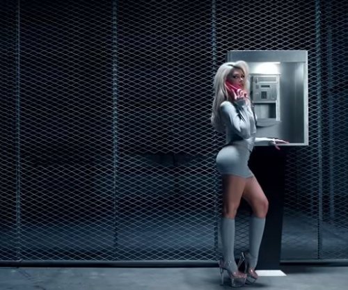 Era Istrefi publikon këngën e re “Bad”