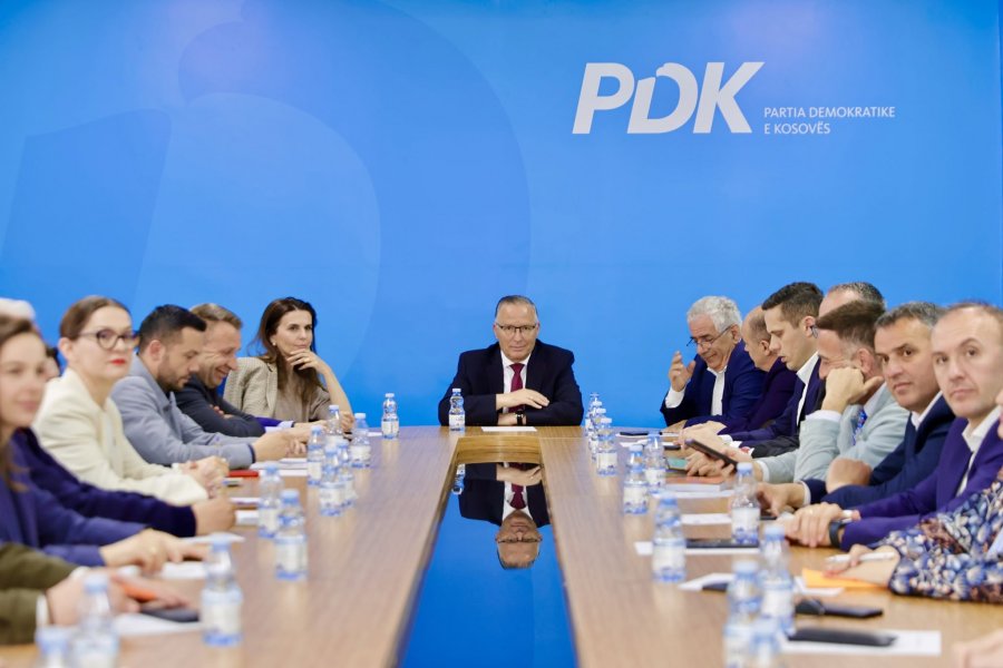 Kryesia e PDK-së: LVV-ja po rrënon rendin kushtetues, do ta mbrojmë shtetin me të gjitha mjetet