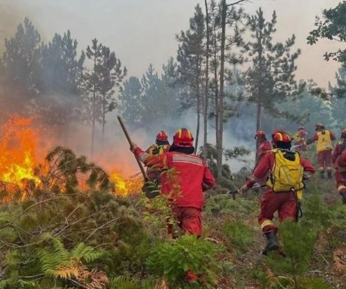 Zjarret në Shqipëri, tetë vatra ende aktive