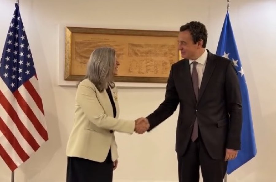 Kurti takohet me senatoren Ernst, kërkon prezencë të përhershme ushtarake në Bondsteel