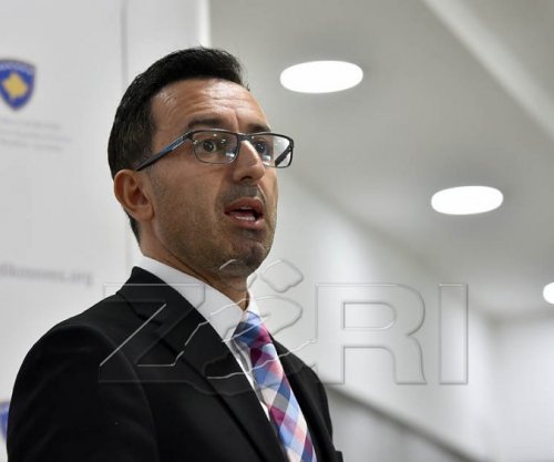 Basha: Penalizohen operatorët për vonesat në rrugën Prishtinë-Podujevë