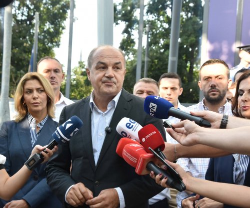 Hoxhaj para Qeverisë: PDK-ja nuk zbrapset, liroje zyrën o deputet uzurpator