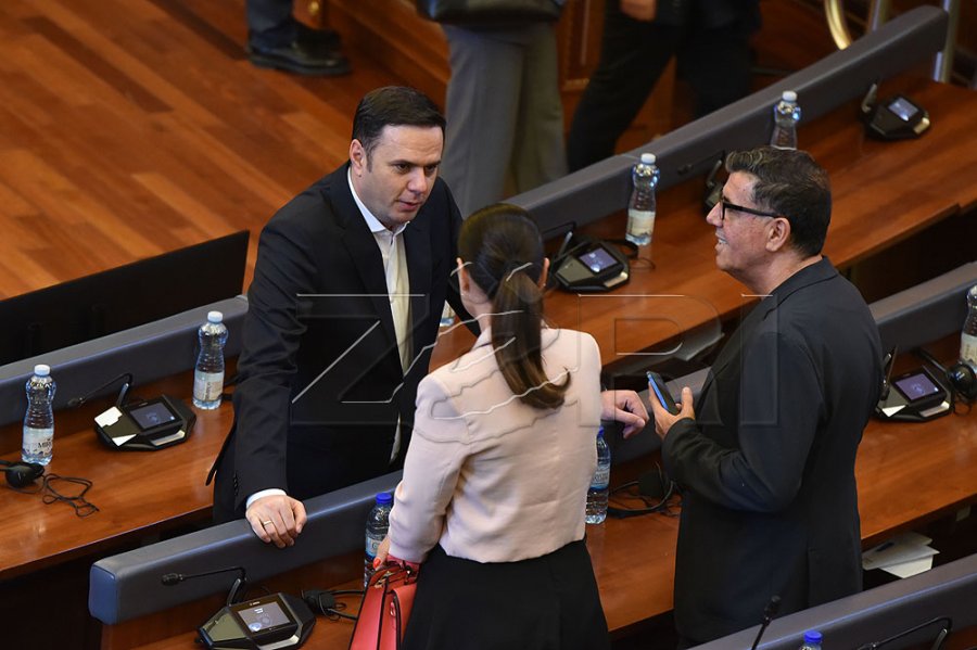Haziri i përgjigjet LVV-së: Ka me ju dal tymi herët a vonë atyre që LDK-ja ju largohet nga bashkëpunimi