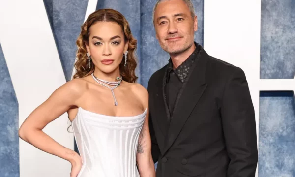 Kur gratë bëjnë hapin e parë, Rita Ora dhe yjet që u propozuan vetë partnerëve