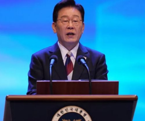 Koreja e Jugut propozon bisedime për t’i dhënë fund zyrtarisht luftës me Korenë e Veriut