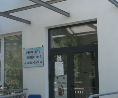 Mbi 4 mijë shërbime në Psikiatrinë e Fëmijëve, rriten rastet e vetëlëndimit e abuzimit me narkotik