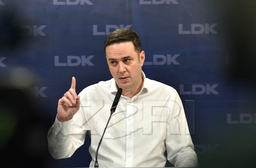 LDK-ja refuzon takimin me Haxhiun, Abdixhiku: Për ne ajo është deputete, takohemi vetëm me Kurtin