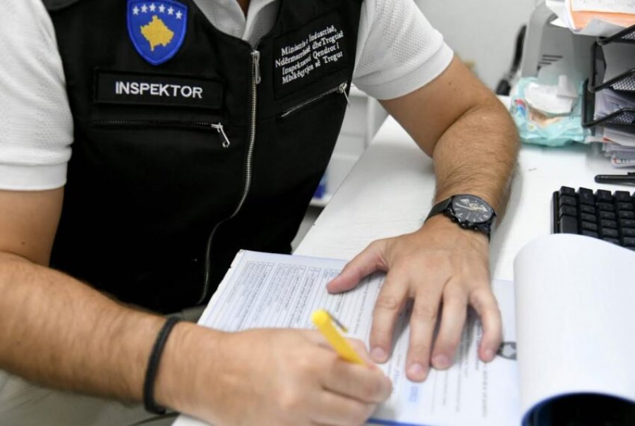 Vazhdojnë inspektimet në treg për produktet e qumështit