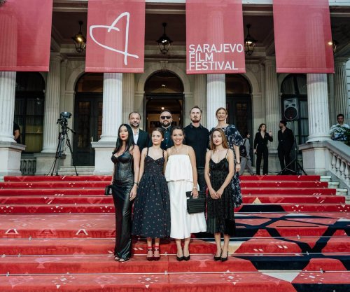 Kasti i filmit kosovar “Dua” shkëlqen me paraqitje në Festivalin e Filmit në Sarajevë