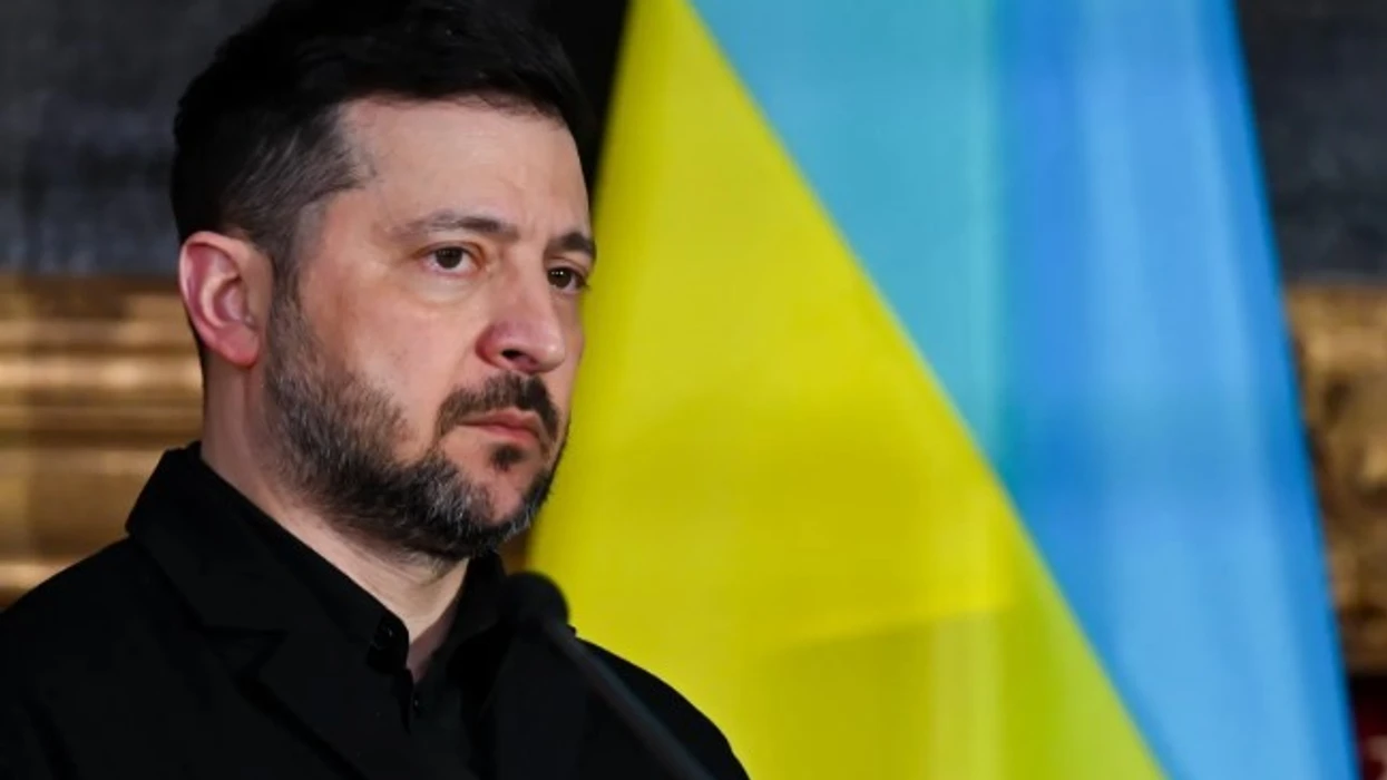 Ukraina godet rafinerinë ruse mbi 1,600 kilometra larg kufirit, Zelensky konfirmon sulmin