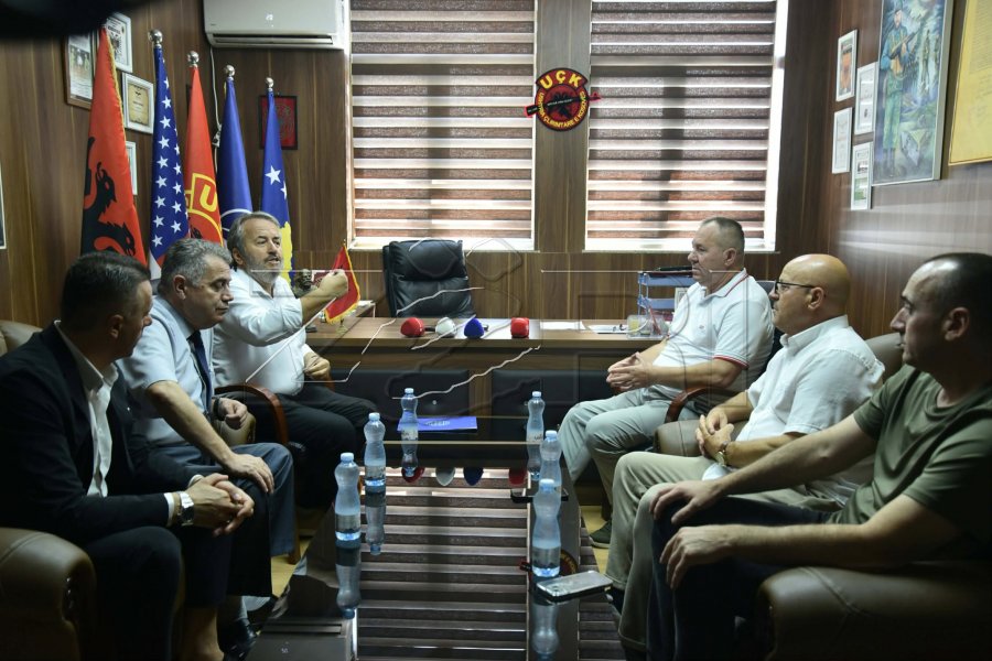 OVL-UÇK-ja nënshkruajnë memorandum bashkëpunimi për mbështetjen e kategorive të luftës