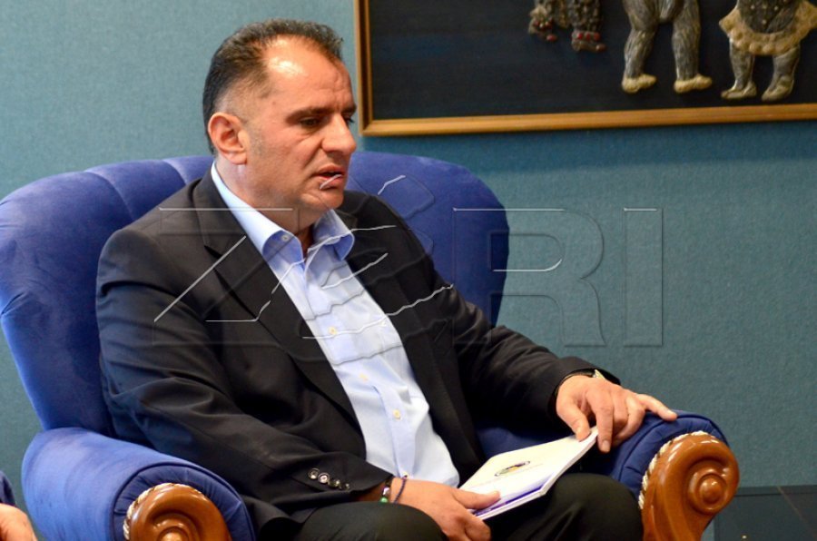 Gërxhaliu: Ekonomia përballon krizat, por jo lehtë edhe jostabilitetin institucional