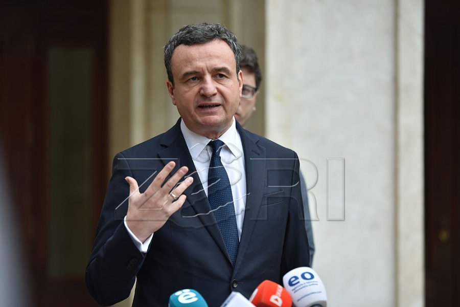 Kurti: Armatimi ilegal me tyta të gjata nuk është për hajr, por veç për sherr