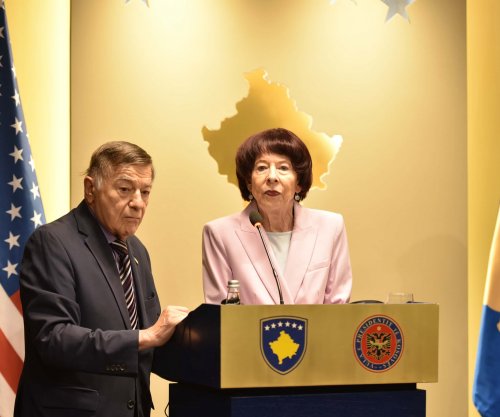 DioGuardi: Shqiptarët për shekuj me radhë janë varrosur nga armiqtë e tyre