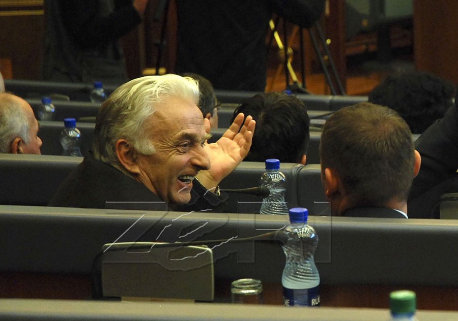 Kurti për vdekjen e Eqrem Kryeziut: I takon një gjenerate kur politika nënkuptonte angazhim të vazhdueshëm
