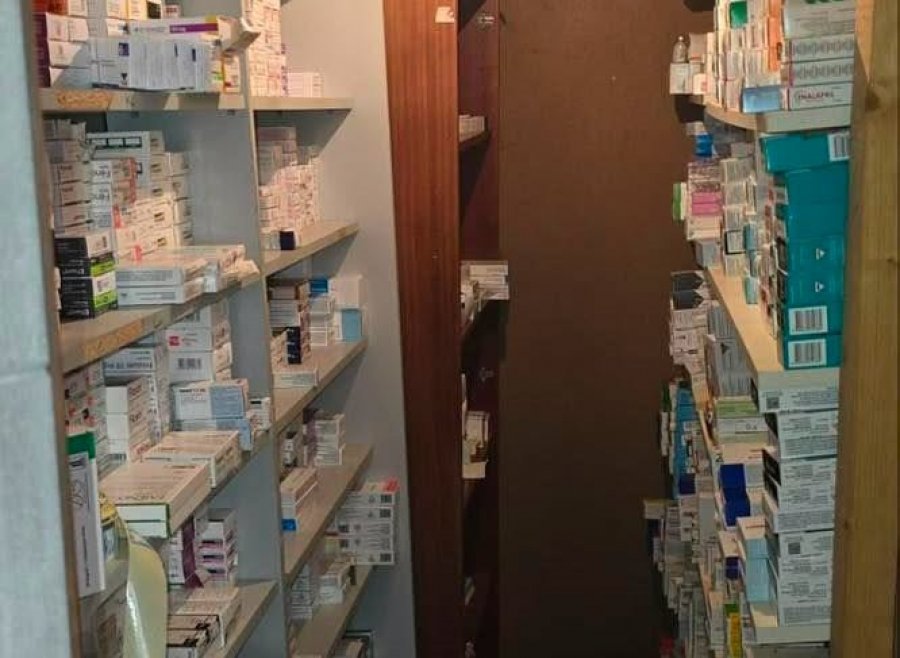 Dogana sekuestron 2.559 pako barnash pa banderola në Prishtinë