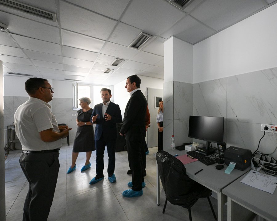  Kurti vizitoi IML-në, informohet rreth mbetjeve mortore në Jabukë