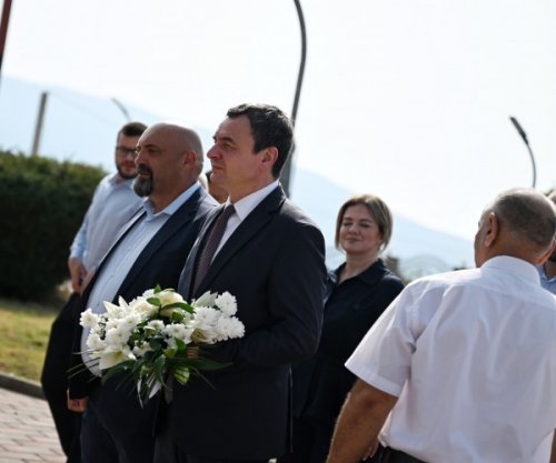 Dita e Dëshmorëve, Kurti nderon 15 dëshmorët e Hanit të Elezit