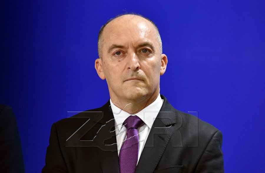 Deputeti i LDK-së: Duhet konsultime në parti për Bekim Sejdiun