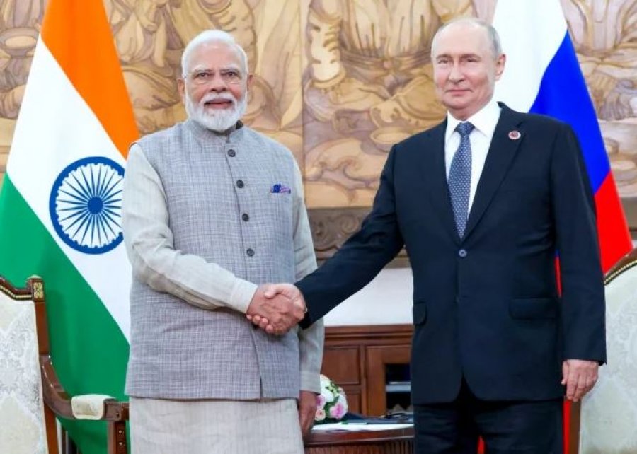 Modi thirrje Putinit t’i japë fund luftës në Ukrainë