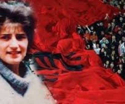 “Dy plumba në kokë”, rrëfimi i kameramanit që e filmoi ekzekutimin e Elfete Humollit