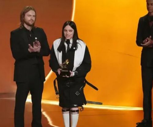 Billie Eilish, Olivia Dean dhe Bad Bunny protestojnë kundër ICE-së në fjalimet e tyre në Grammy