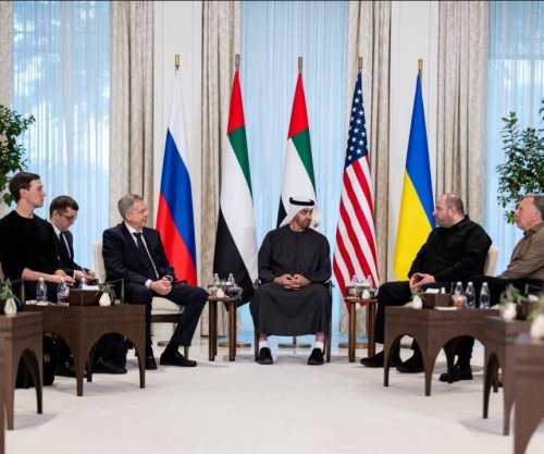 Ukraina pret rundin e ri të bisedimeve trepalëshe, ndërsa shtohen sulmet vdekjeprurëse ruse