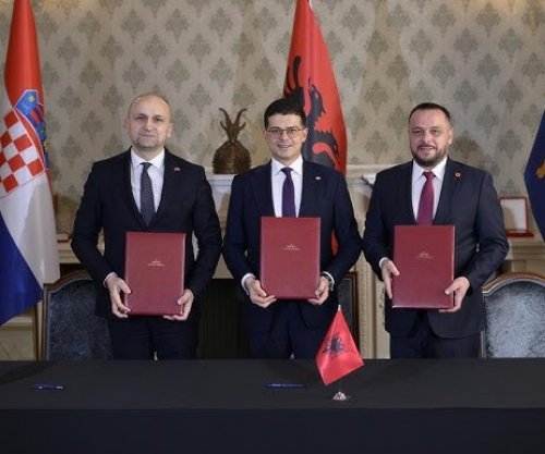 Kosova, Shqipëria dhe Kroacia mbajnë takim trepalësh për bashkëpunim në mbrojtje