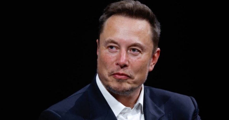Elon Musk e cilëson “sulm politik” bastisjen në zyrat e platformës “X”
