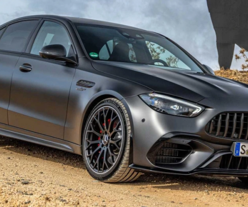 Mercedes-AMG i jep fund C63 me katër cilindra