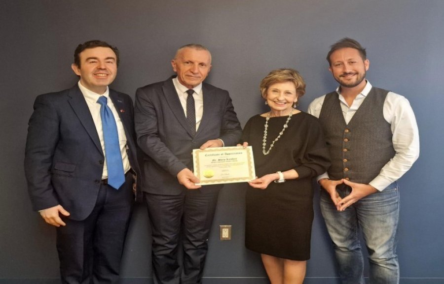 Shaip Kamberi nderohet në SHBA për përkushtimin ndaj Luginës së Preshevës