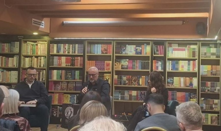 U promovua libri “Ali Pashë Tepelena në artin botëror” i Luan Tashit