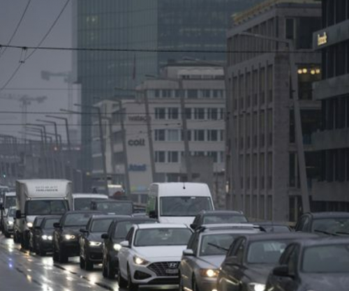 Shoferët në Cyrih bllokohen në trafik për 94 orë në vit