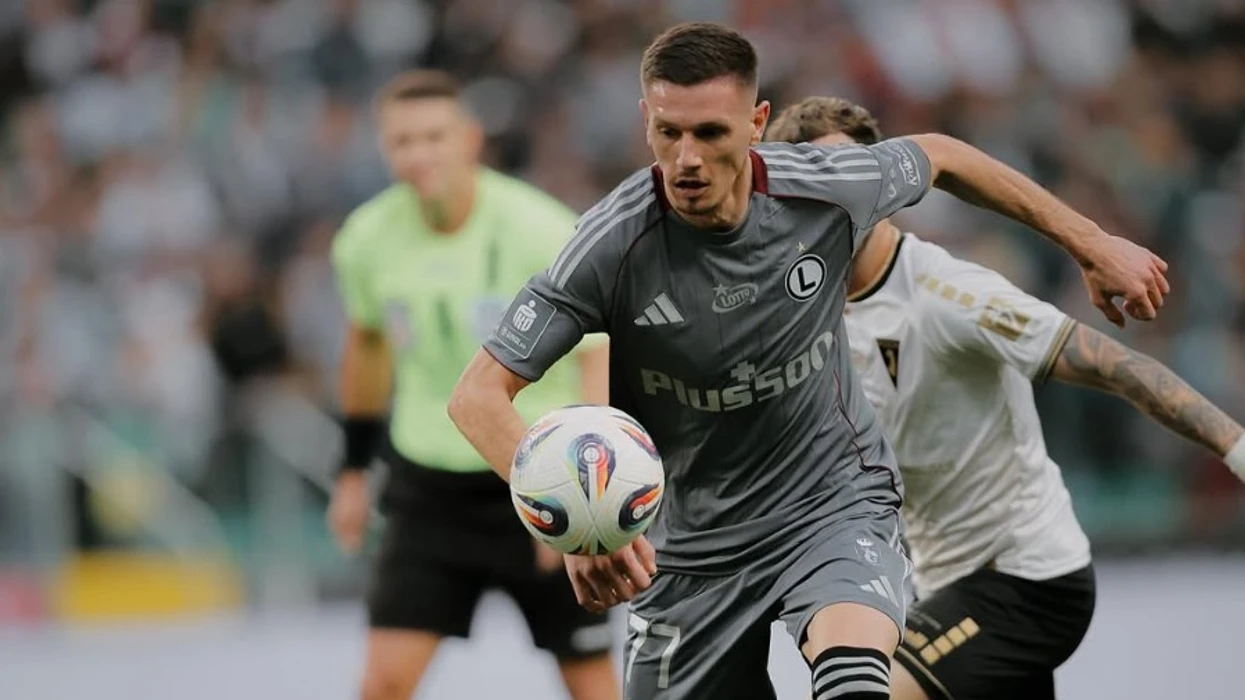 Ermal Krasniqi shkëlqen me dy asistime në barazimin e Legia Varshavës