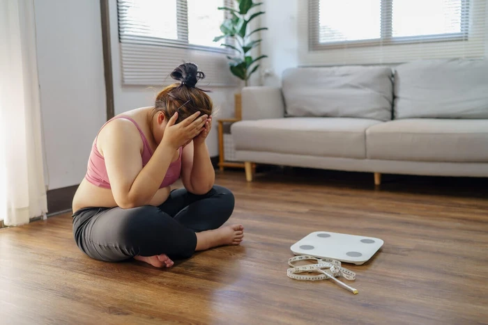 Pse kilogramët kthehen sapo ndalet agjërimi?