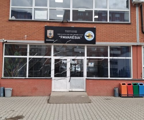 Dhuna në shkollë: Telashi me nxënësin, masa ndaj mësuesit e drejtorit