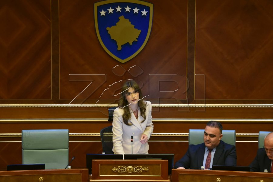 Albulena Haxhiu, kryetare e Kuvendit