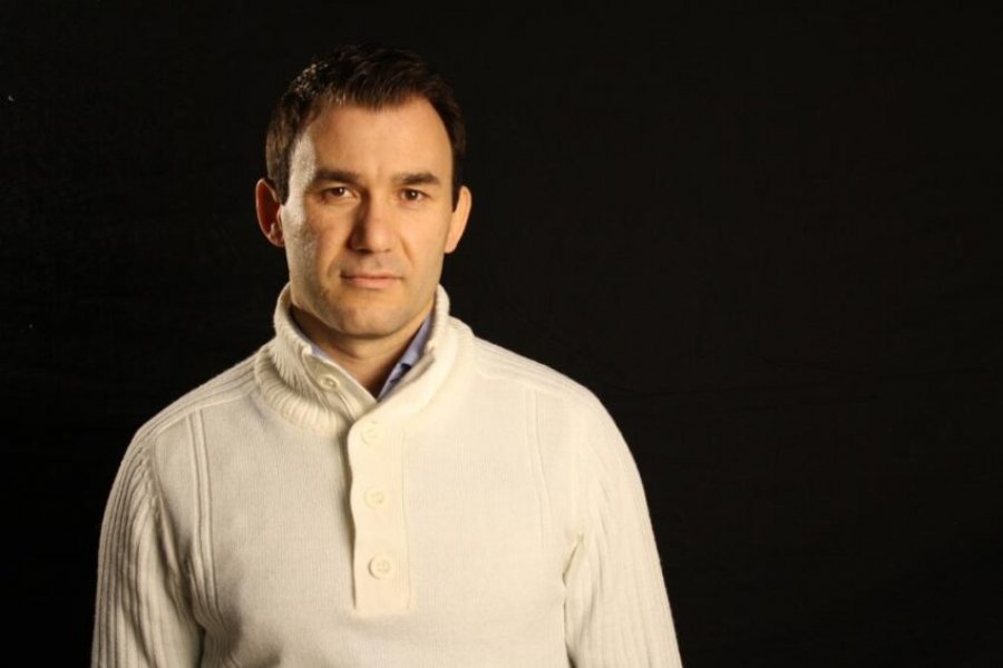 Një vit pa gazetarin Faton Osmani, sot mbahet akademi përkujtimore