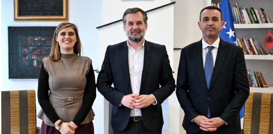 Çeku uron Bogujevcin për detyrën e re si ministre e Kulturës dhe Turizmit