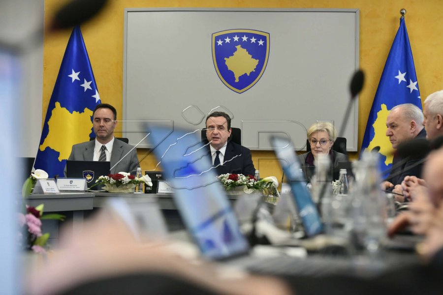 Qeveria mblidhet sot, në fokus masat e përkohshme për produktet bazë