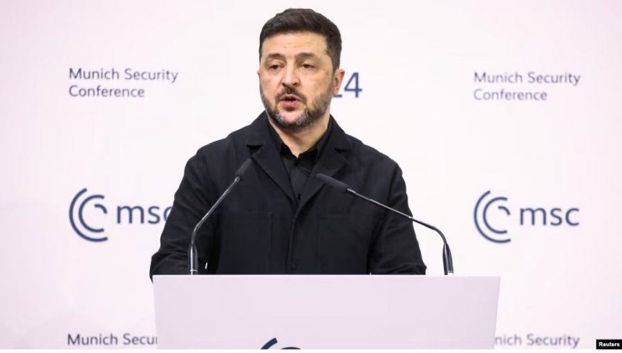 Zelensky kërkon garanci të forta sigurie, e quan Putinin “skllav të luftës”