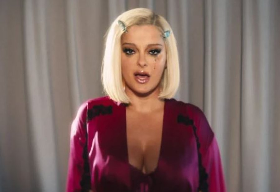 Bebe Rexha flet për “vuajtjet” nga ish-shtëpia diskografike: Shumë hite kisha në kompjuter, por nuk më linin t'i publikoja