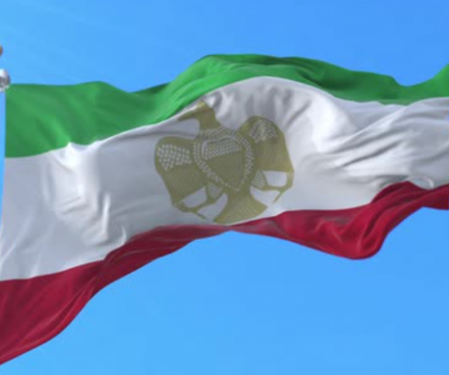 Ashkalinjtë sot festojnë Ditën e Flamurit