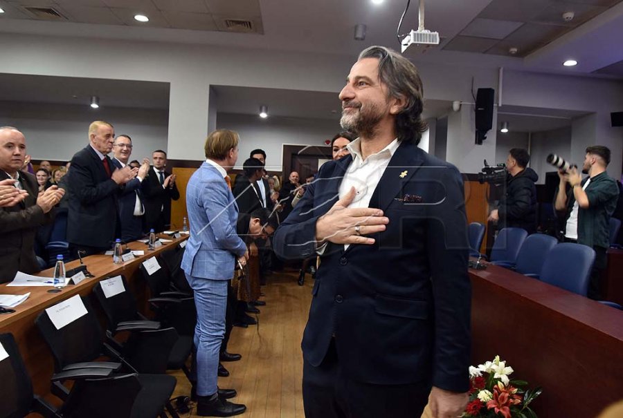 Mbi 2 muaj i betuar, Përparim Rama ende pa kabinet qeverisës