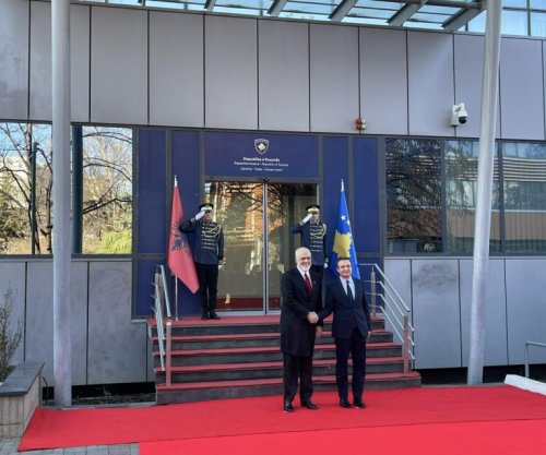 Kurti pret Ramën me ceremoni zyrtare