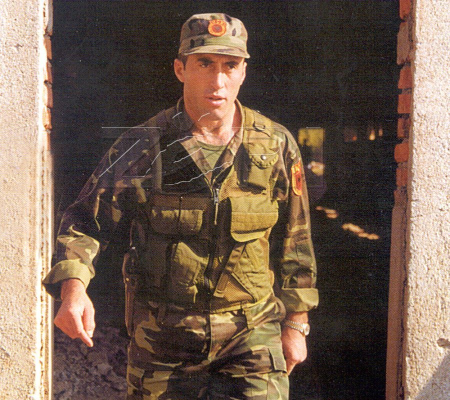 Ramush Haradinaj uron Pavarësinë e Kosovës, ndan pamje nga lufta dhe liria